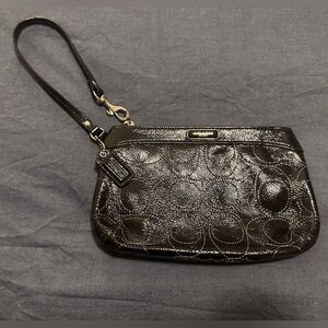 COACH WRISTLET CLUTCH ZIPPED CARDHOLDER LEATHER